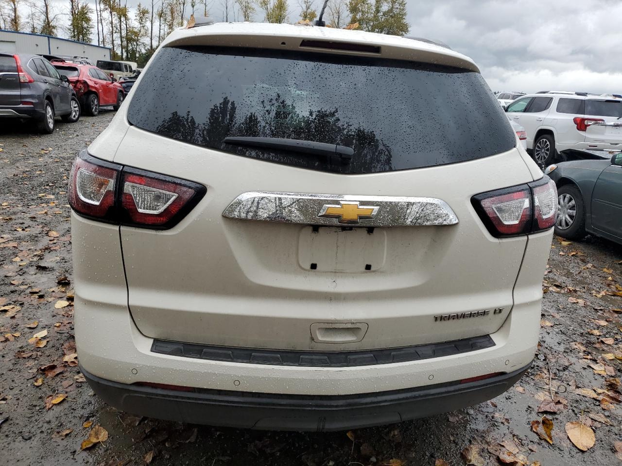 1GNKRJKD0DJ214272 2013 Chevrolet Traverse Lt