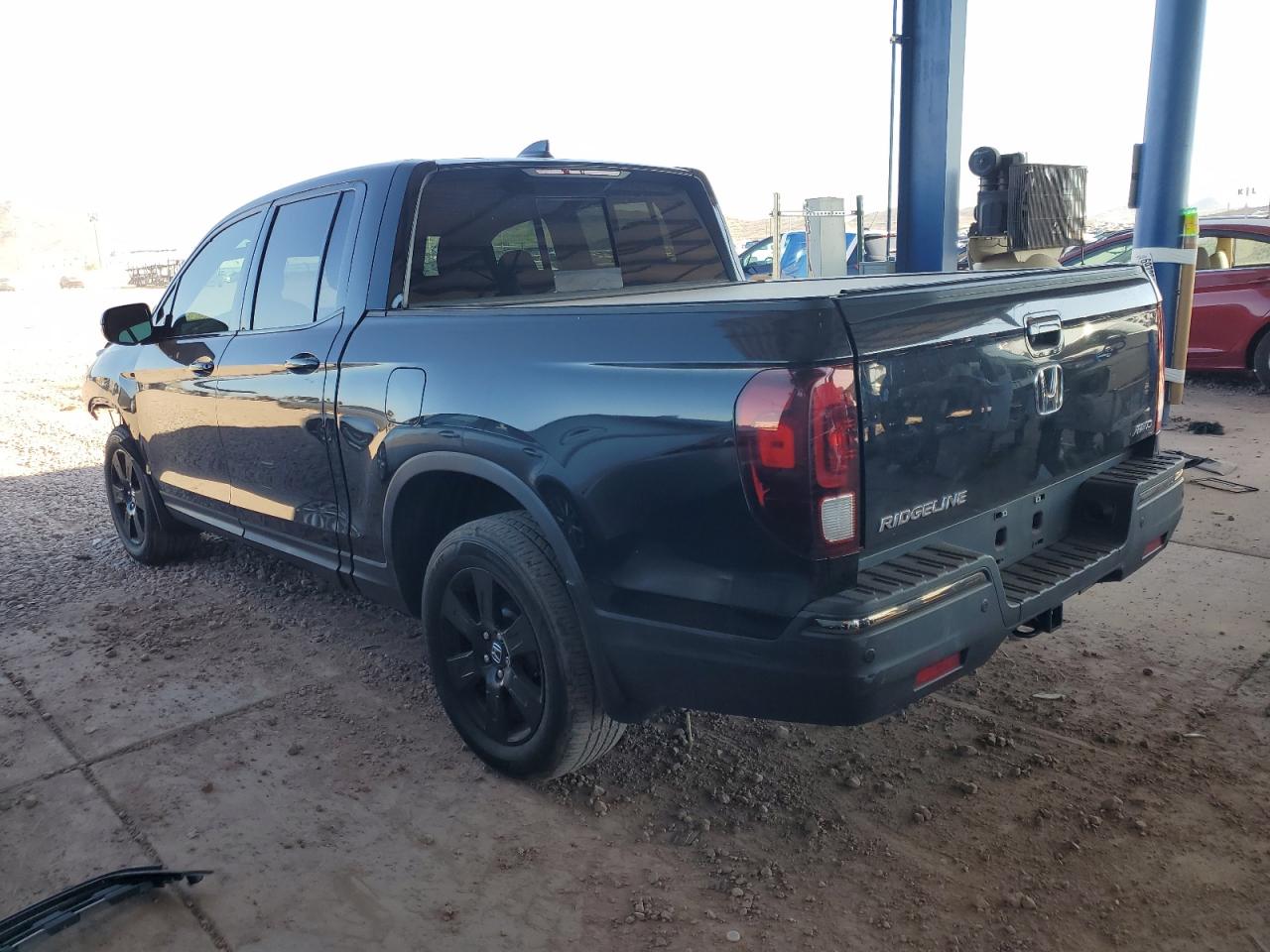 5FPYK3F85HB036122 2017 HONDA RIDGELINE - Image 2