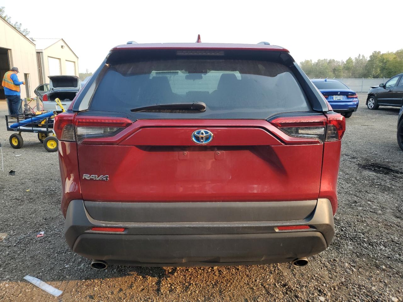 2T3RWRFVXLW047100 2020 Toyota Rav4 Xle