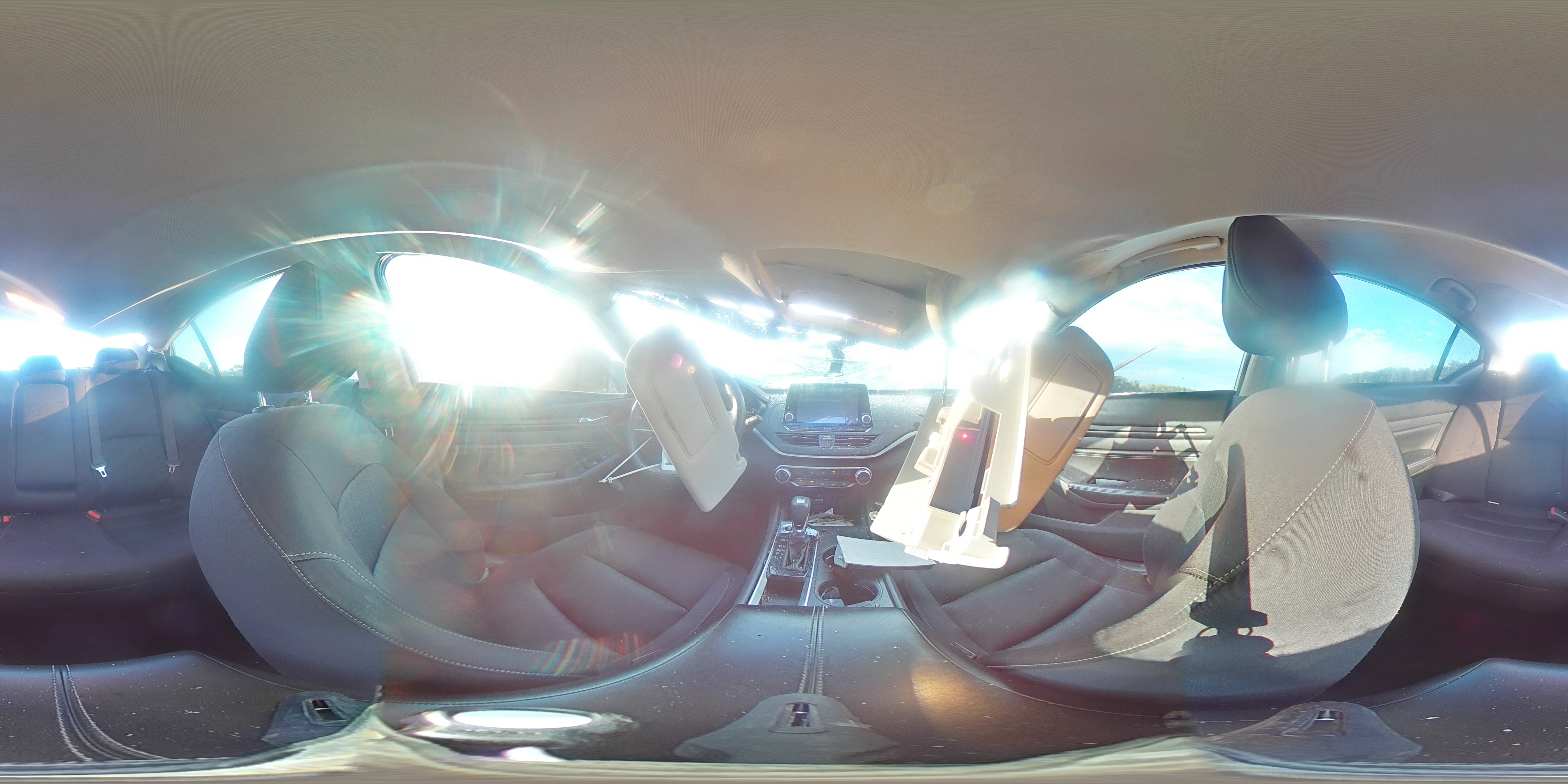 2019 Nissan Altima - Image 13