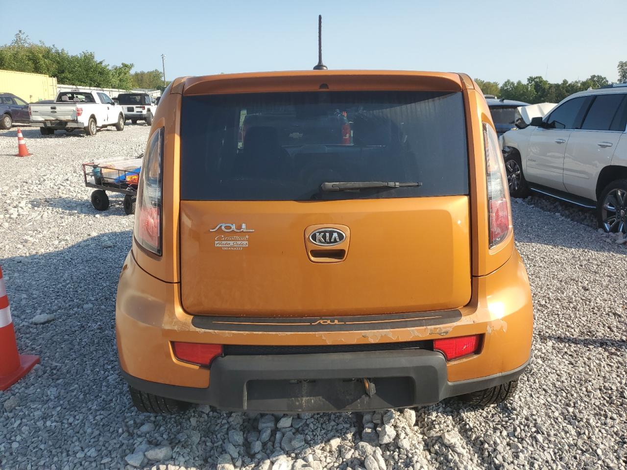 2010 Kia Soul + VIN: KNDJT2A21A7107946 Lot: 69804524