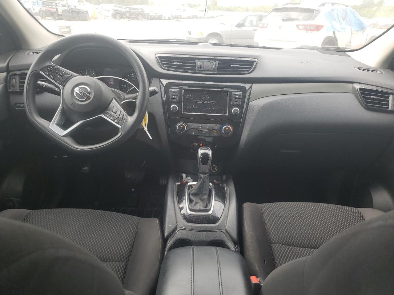 JN1BJ1CP2KW218285 2019 Nissan Rogue Sport S