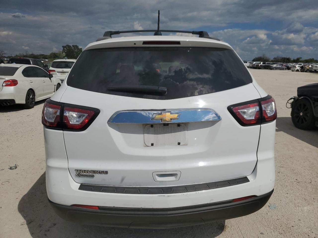 2017 Chevrolet Traverse Ls VIN: 1GNKRFKD0HJ271252 Lot: 72721164