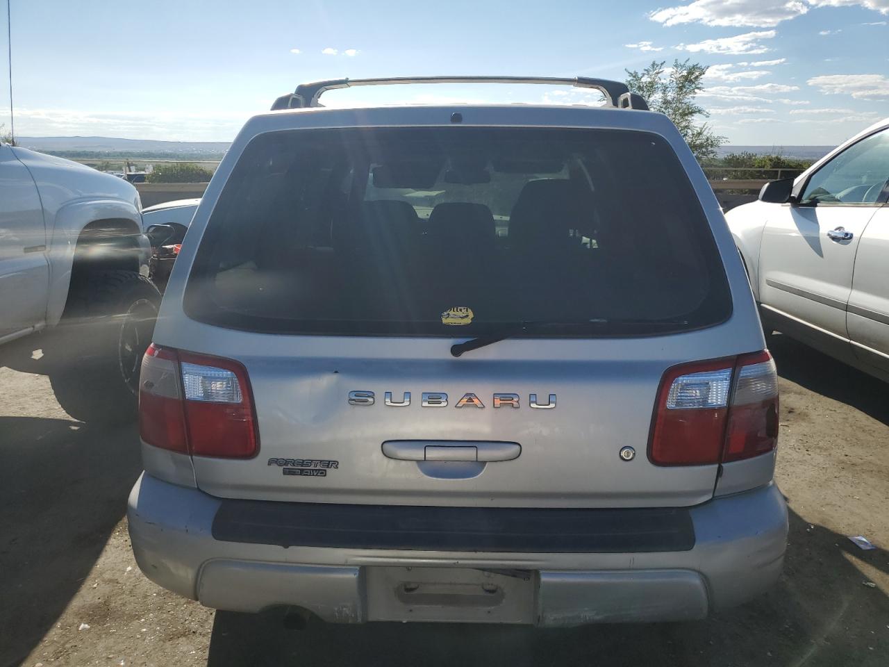 JF1SF65671H737521 2001 Subaru Forester S