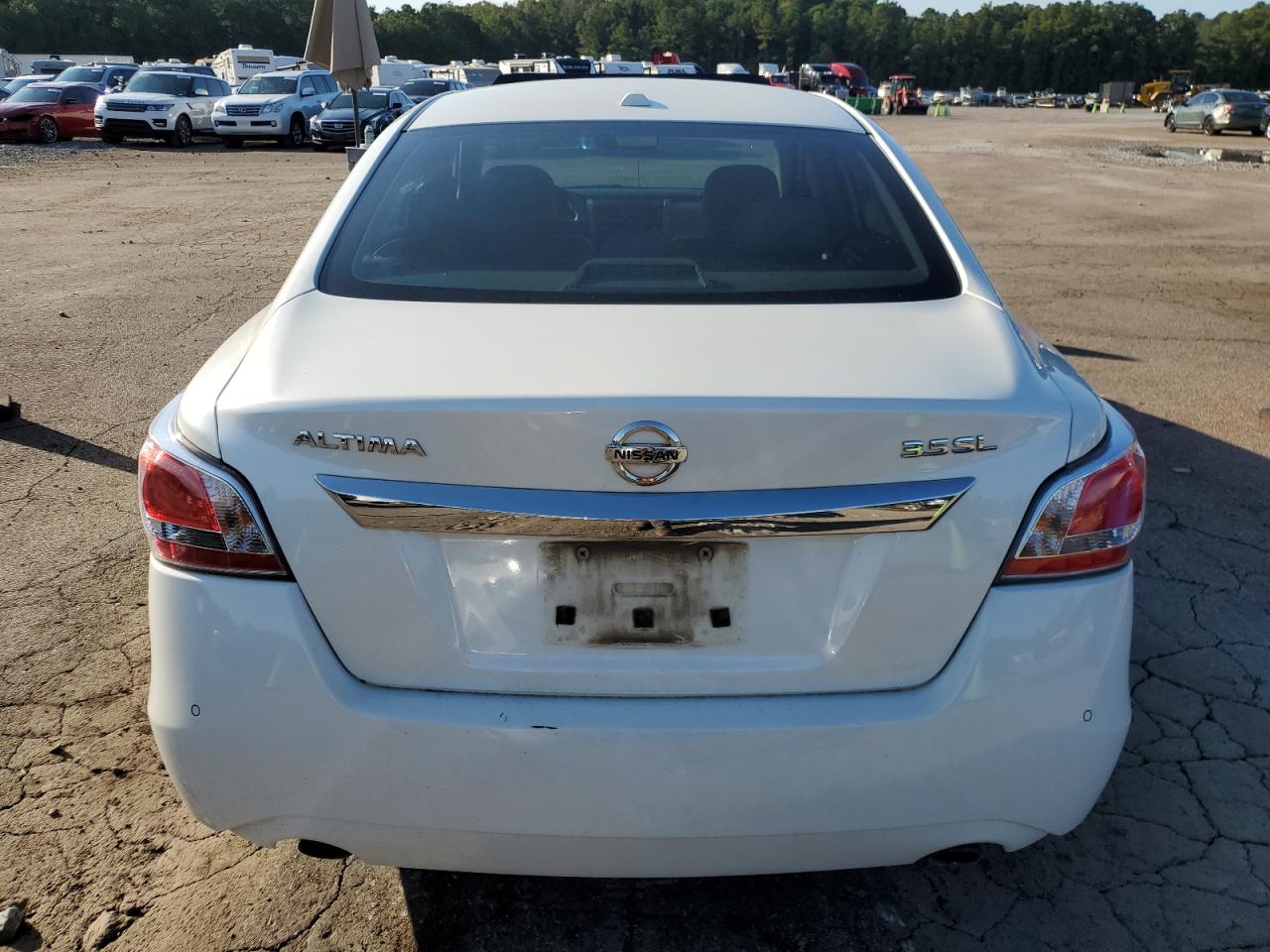 2015 Nissan Altima - Image 6