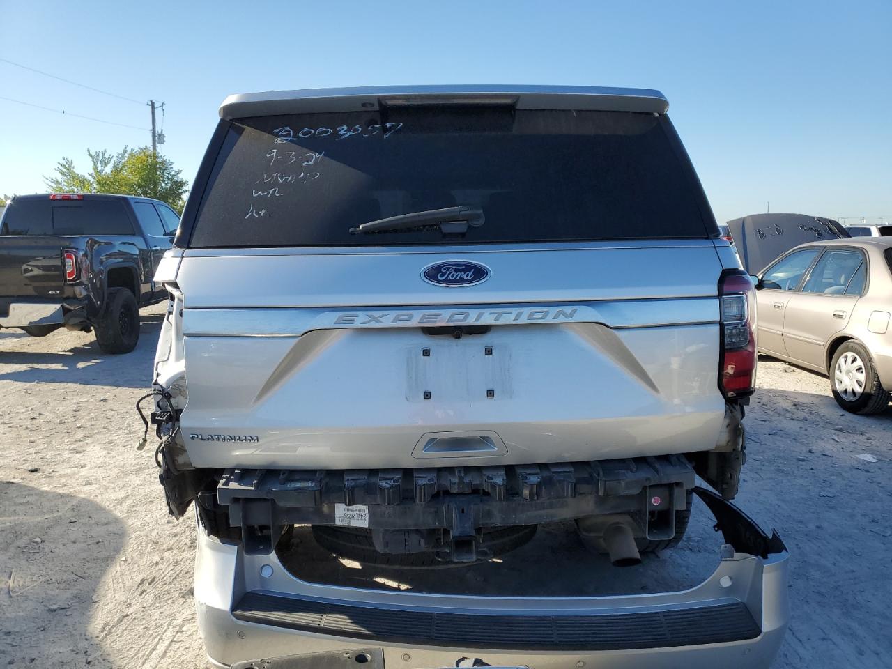 1FMJU1MT8KEA76747 2019 Ford Expedition Platinum