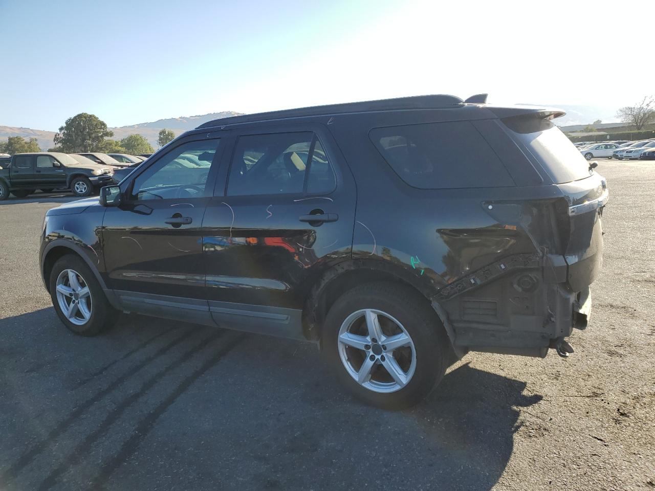 1FM5K7B80JGB20087 2018 FORD EXPLORER - Image 2