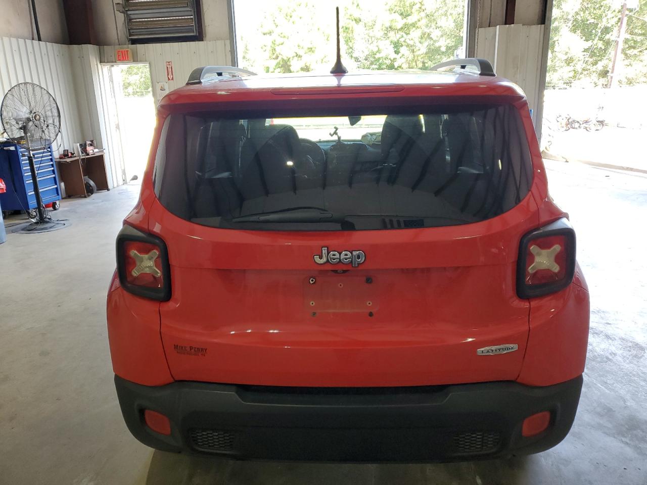 2015 Jeep Renegade Latitude VIN: ZACCJABT2FPB33949 Lot: 71789824