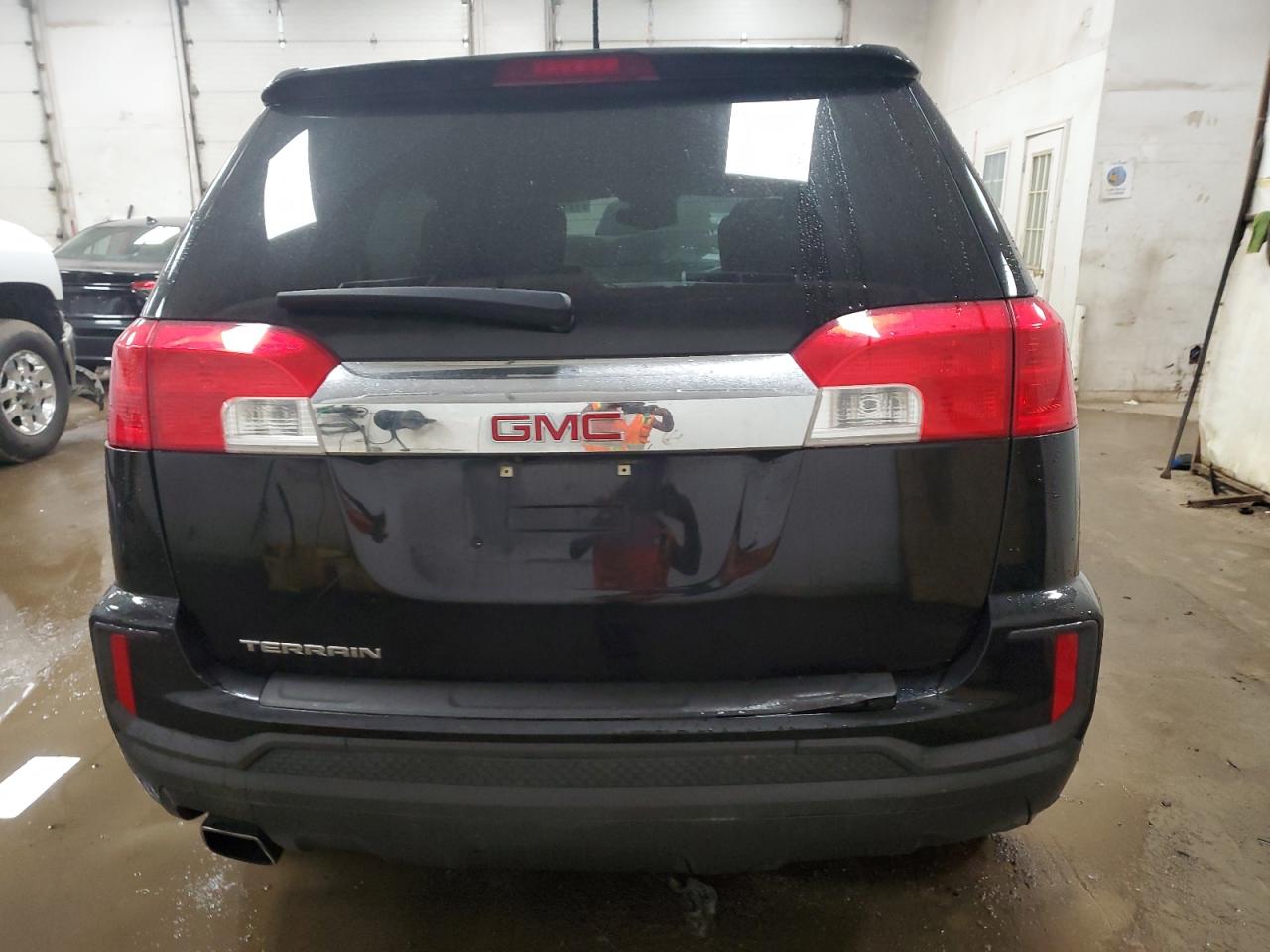 2GKALMEK5H6235661 2017 GMC Terrain Sle