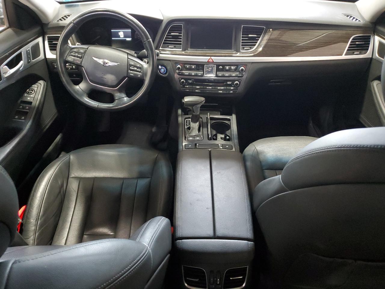 KMHGN4JE5JU260773 2018 Genesis G80 Base