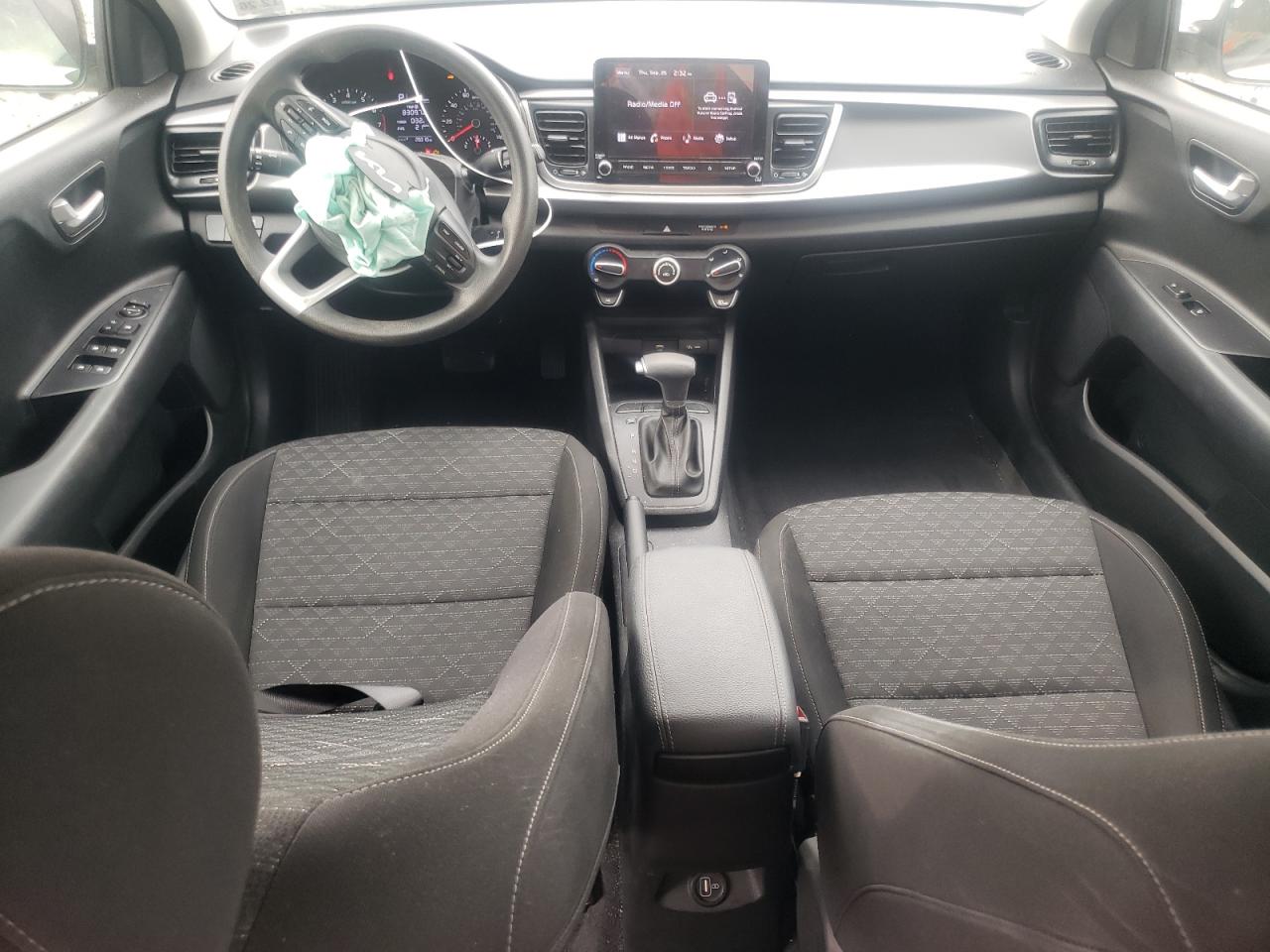 3KPA24AD3NE439814 2022 Kia Rio Lx