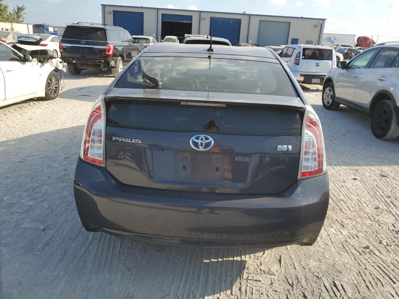 JTDKN3DU8F1885303 2015 Toyota Prius