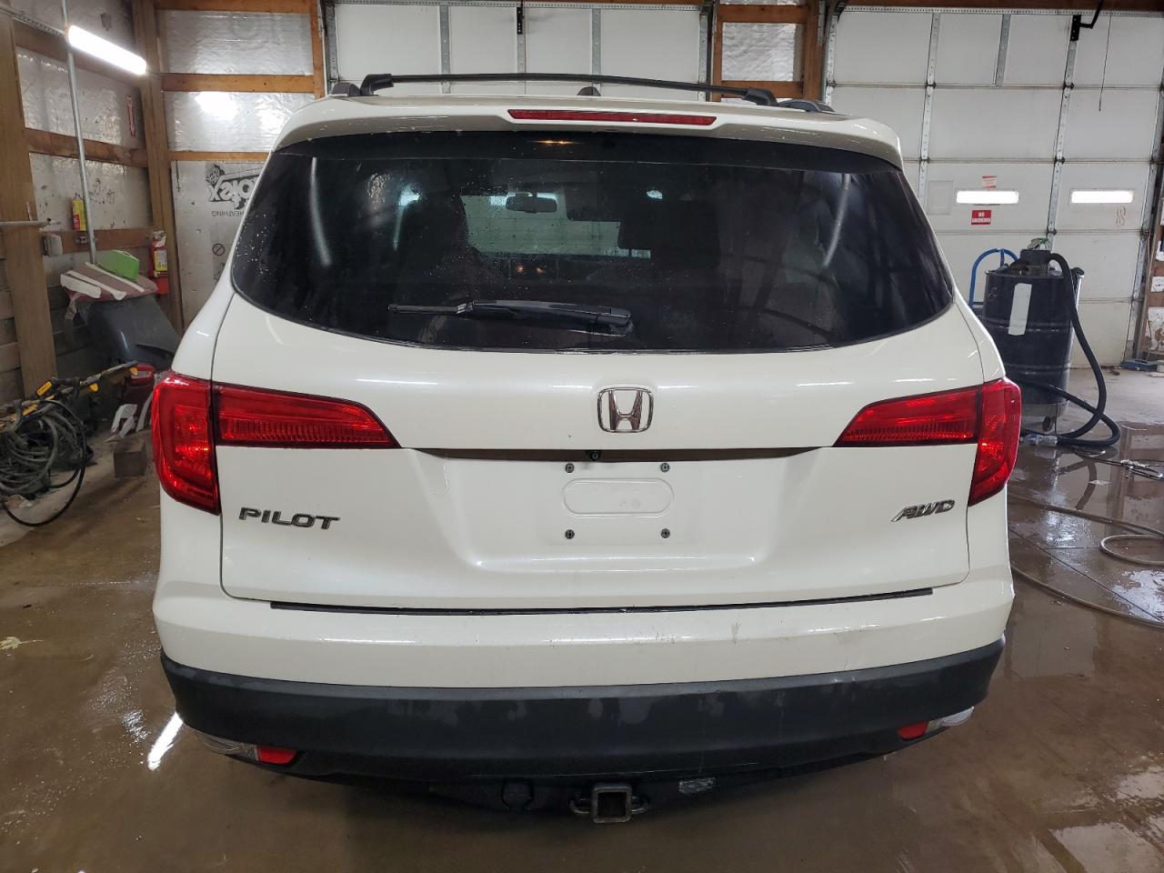 5FNYF6H53JB021884 2018 Honda Pilot Exl