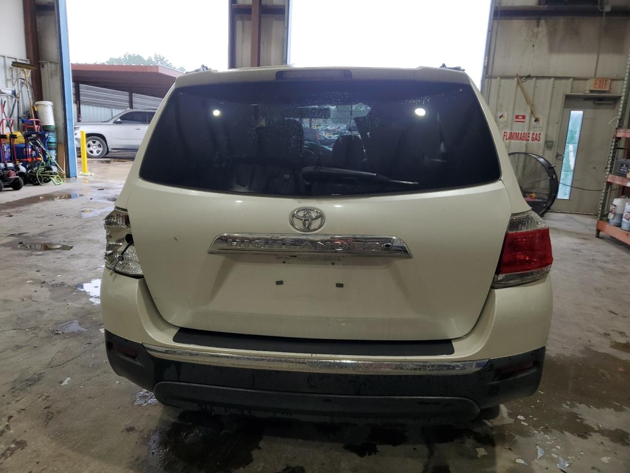 2013 Toyota Highlander Base VIN: 5TDZA3EH8DS046490 Lot: 70043634