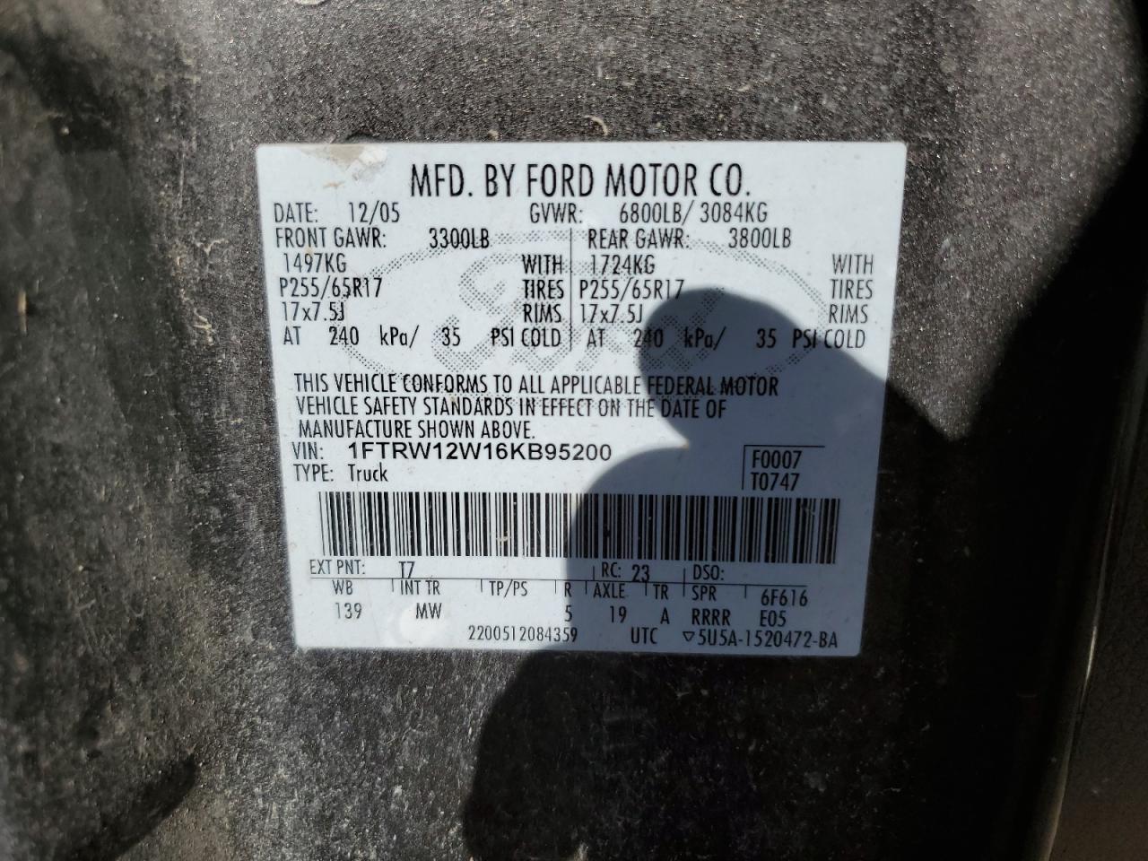 2006 Ford F-150 - Image 13
