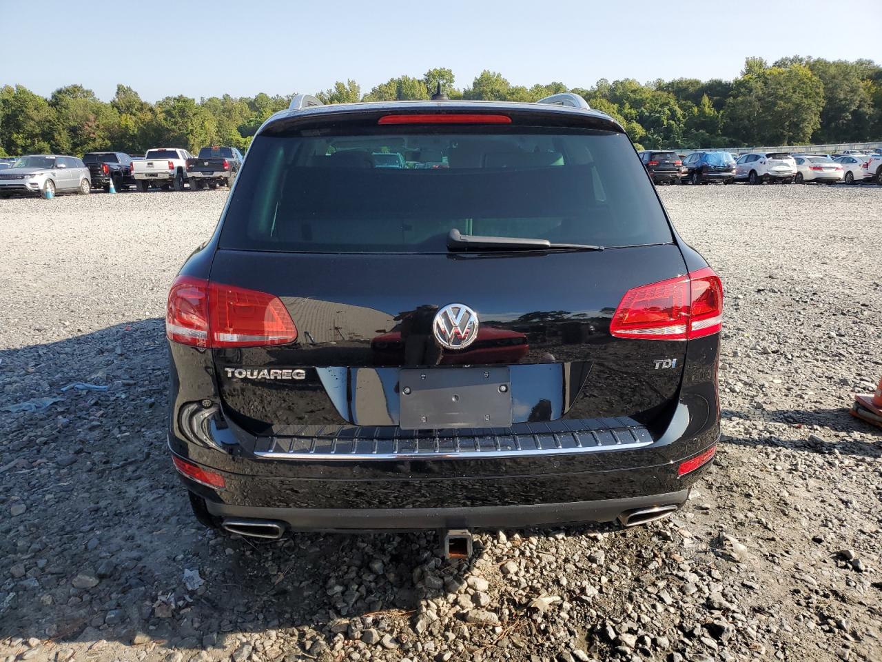 2014 Volkswagen Touareg V6 Tdi VIN: WVGEP9BP1ED010807 Lot: 70442864