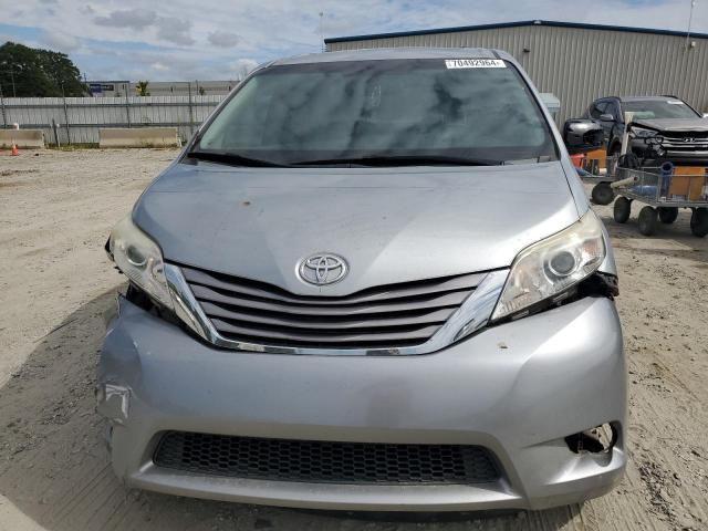  TOYOTA SIENNA 2015 Blue