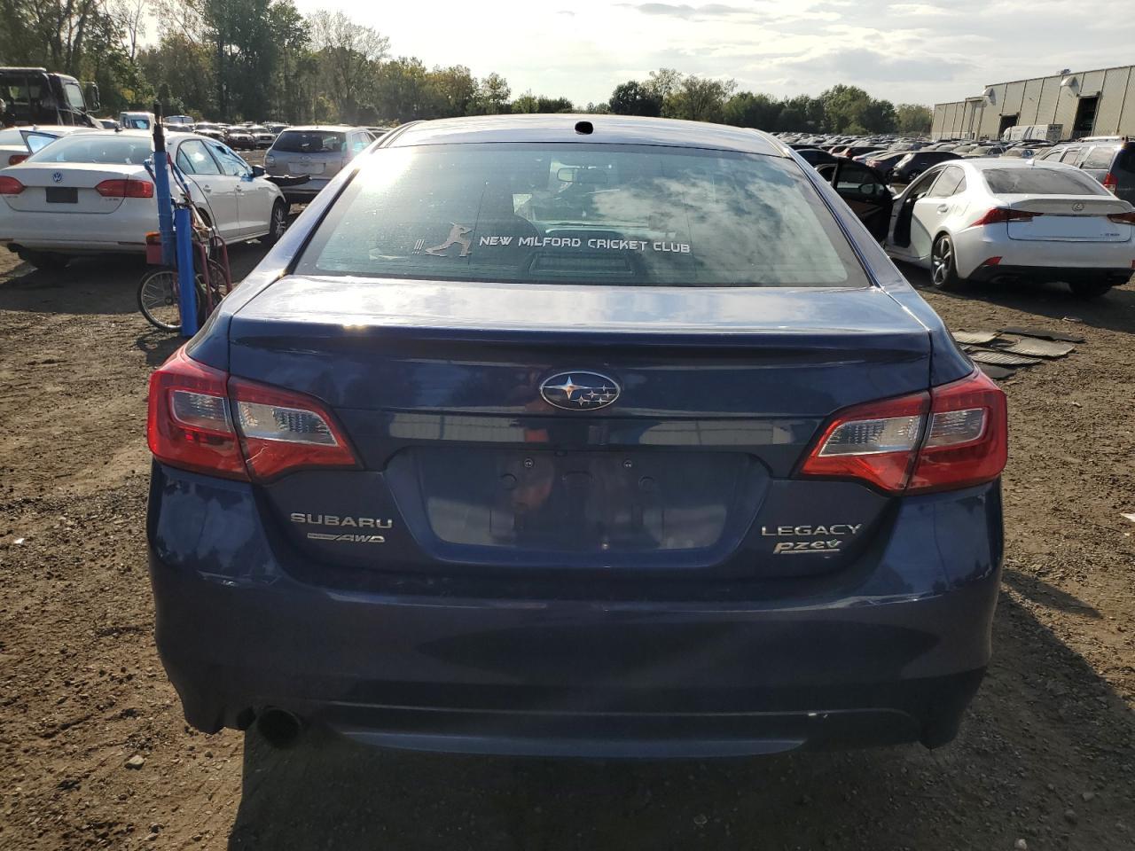 2015 Subaru Legacy 2.5I Premium VIN: 4S3BNAC68F3011206 Lot: 72454274