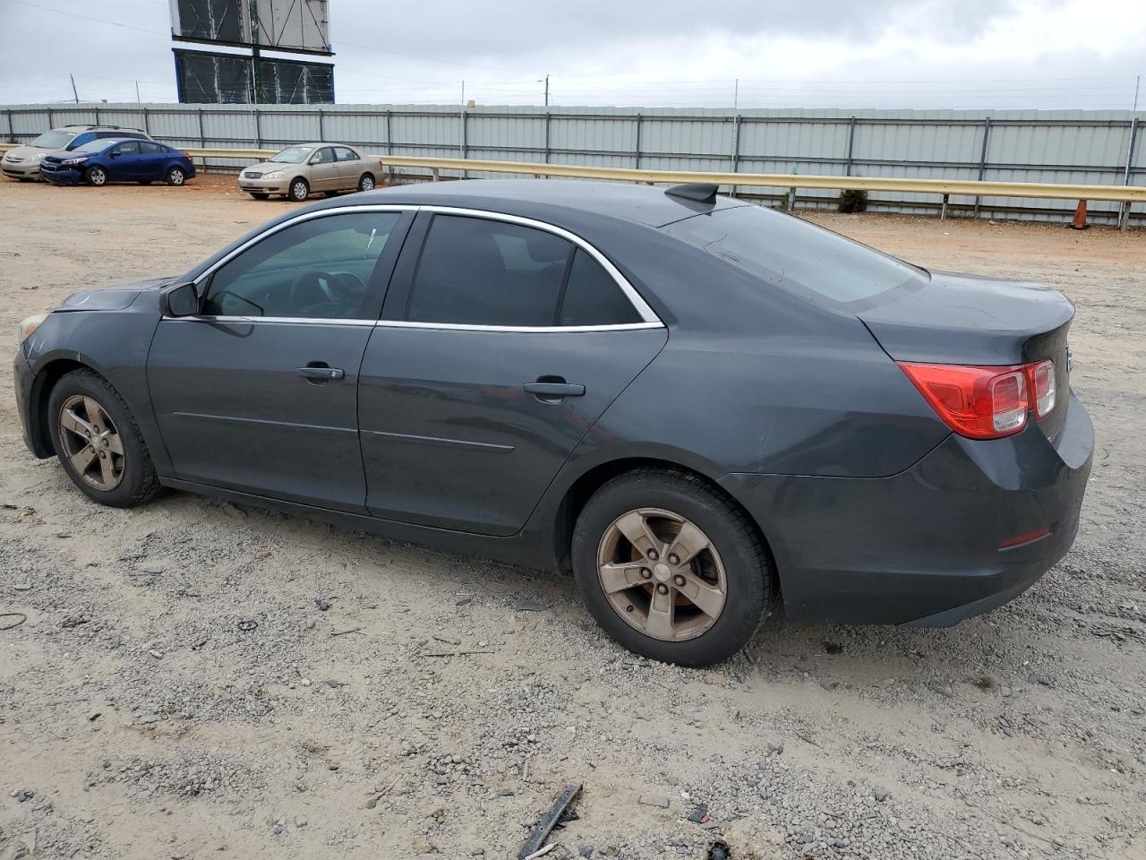 1G11B5SL2FF270896 2015 CHEVROLET MALIBU - Image 2