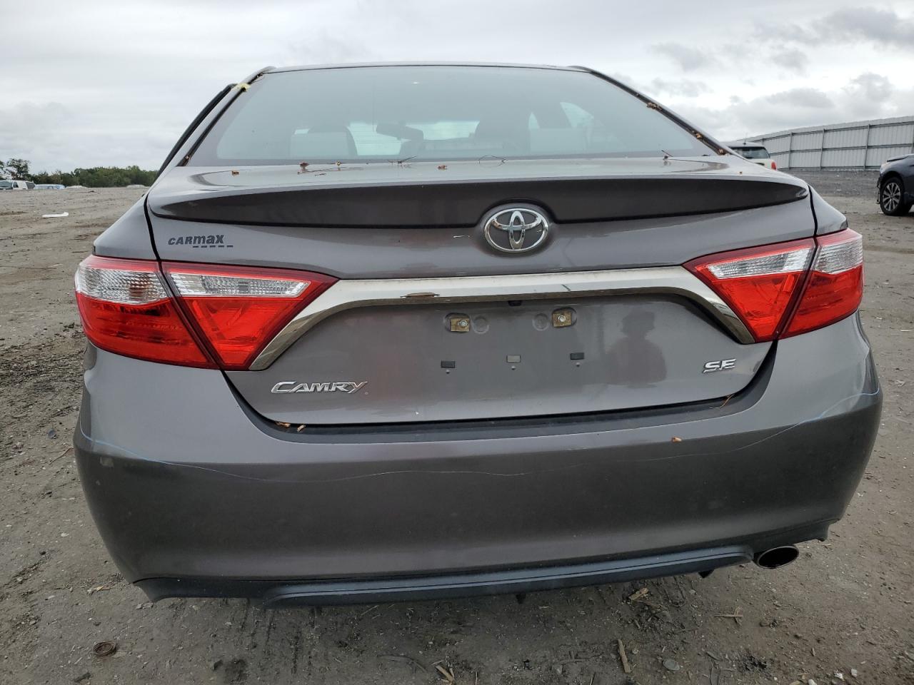 4T1BF1FK2GU244513 2016 Toyota Camry Le