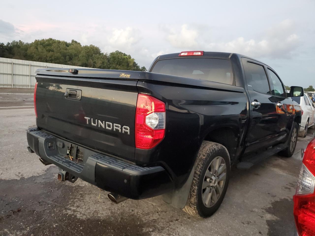 2015 Toyota Tundra - Image 3