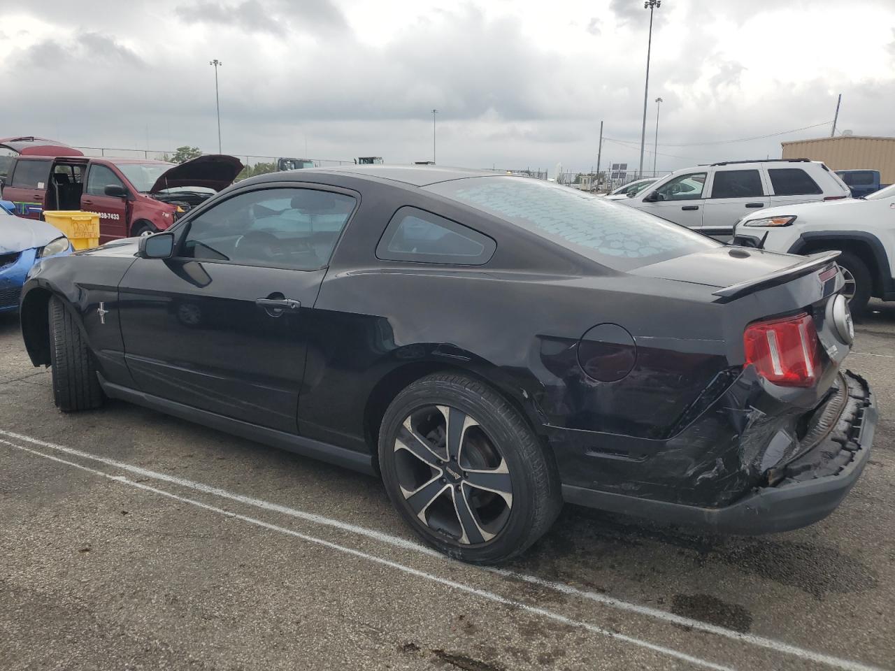 2010 Ford Mustang - Image 2