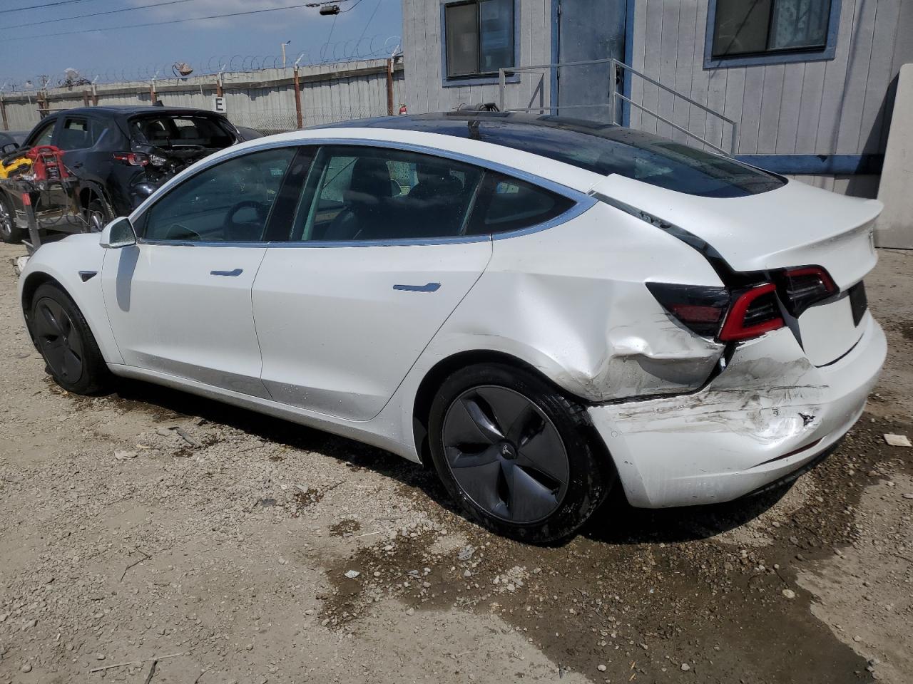 5YJ3E1EA7LF644932 2020 TESLA MODEL 3 - Image 2