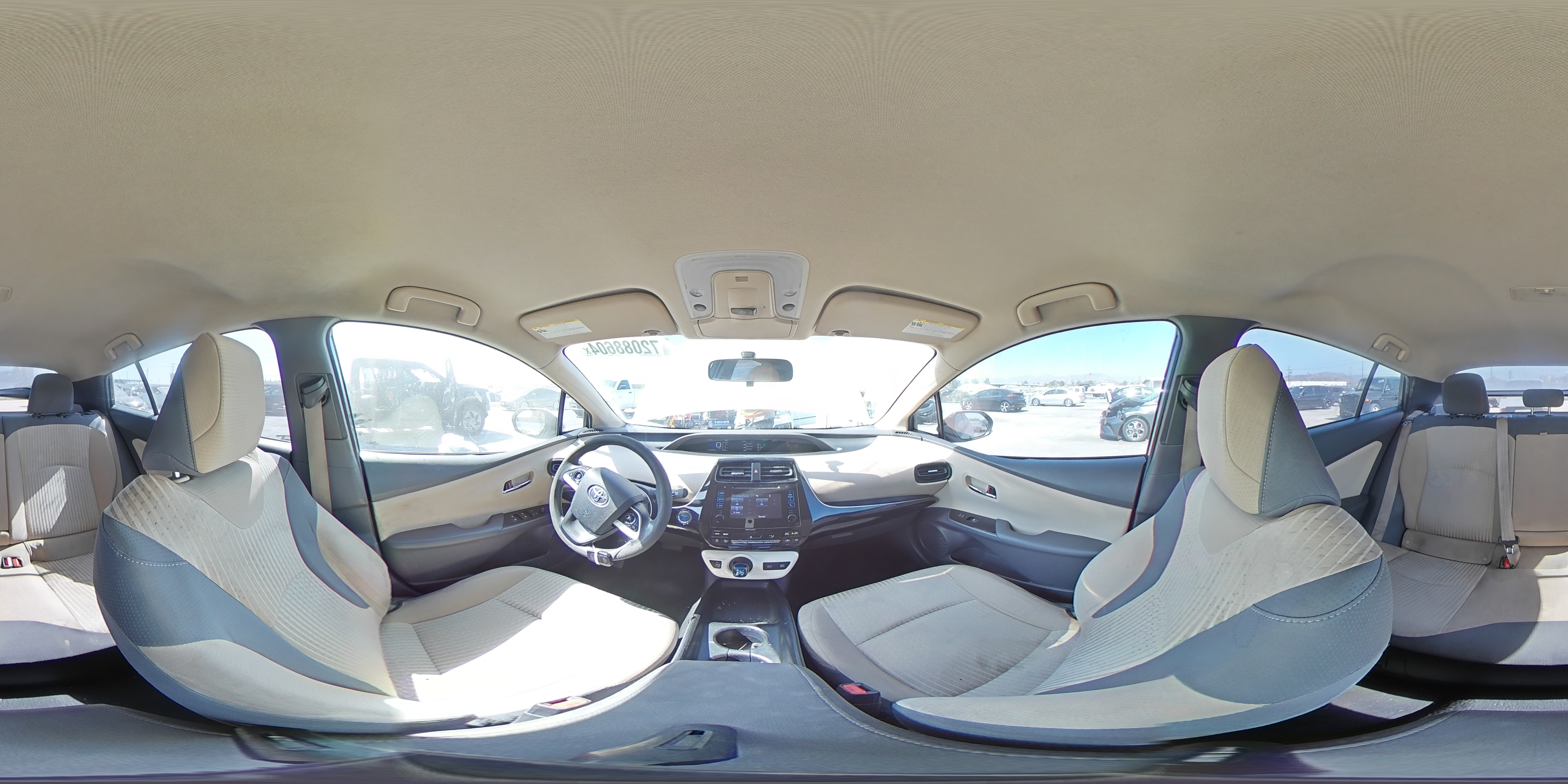 2016 Toyota Prius - Image 12