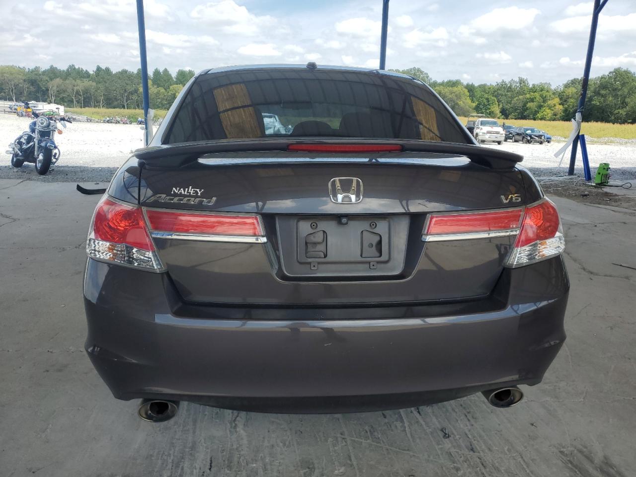 1HGCP3F84BA004560 2011 Honda Accord Exl