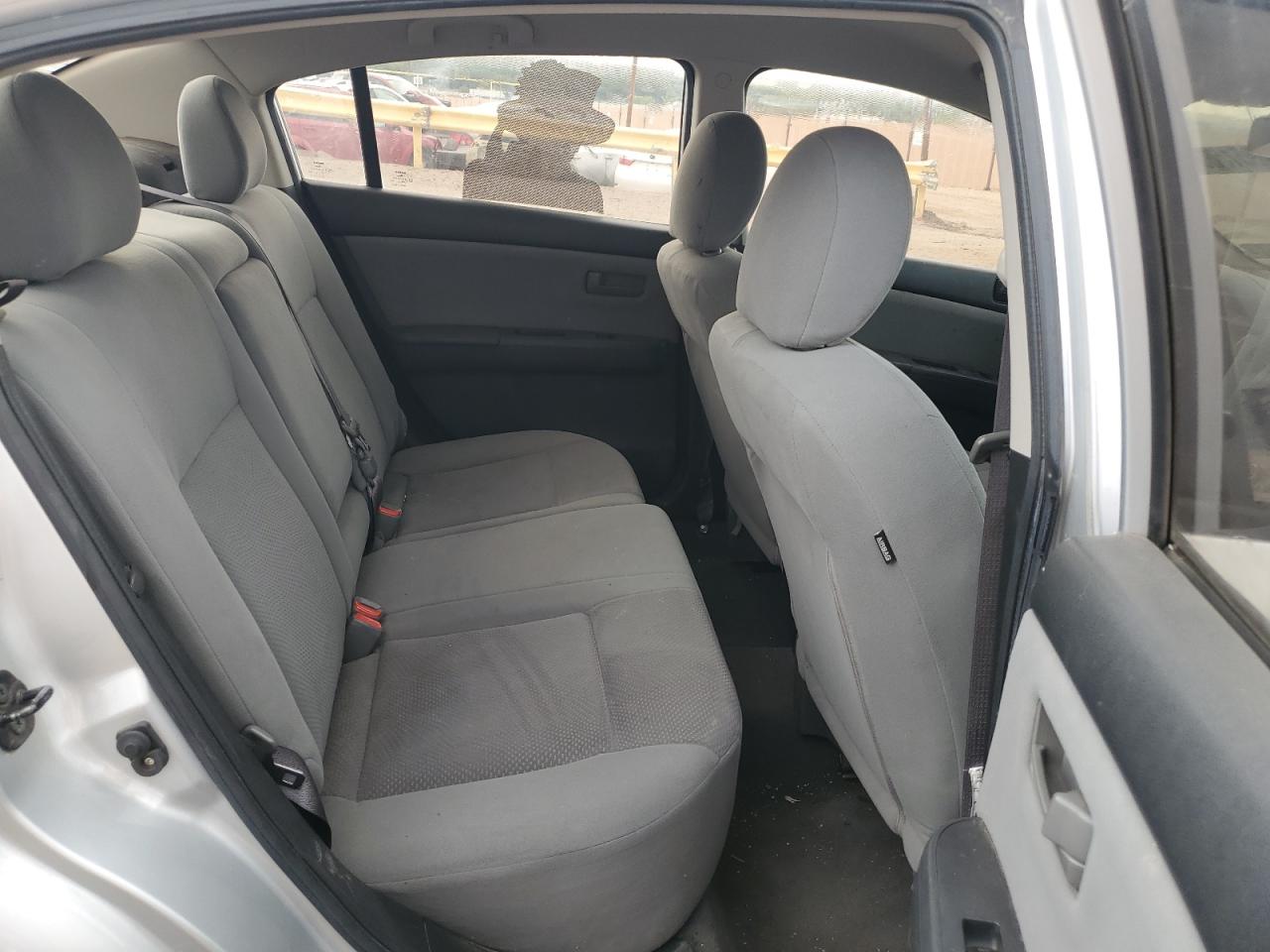 2012 Nissan Sentra - Image 10