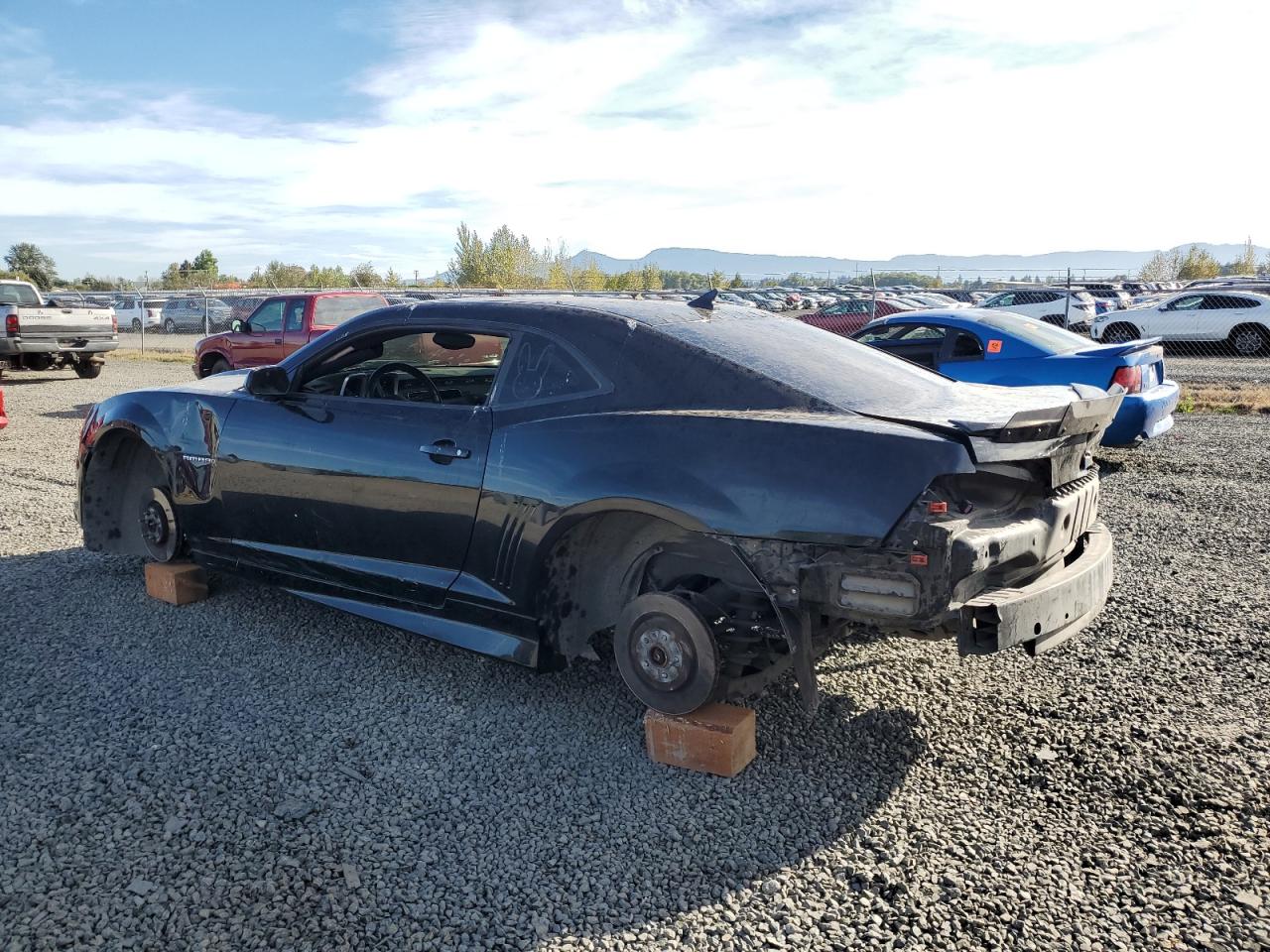 2011 Chevrolet Camaro - Image 2