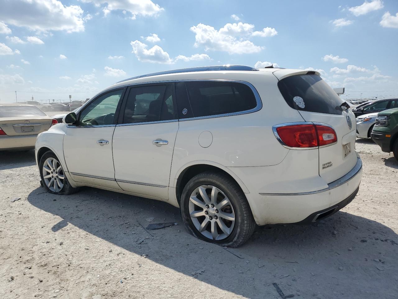 5GAKRCKD5FJ286254 2015 BUICK ENCLAVE - Image 2