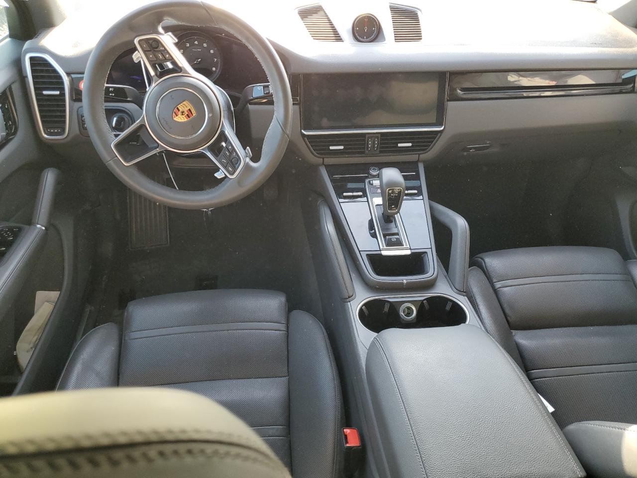 WP1AA2AY5KDA06100 2019 Porsche Cayenne