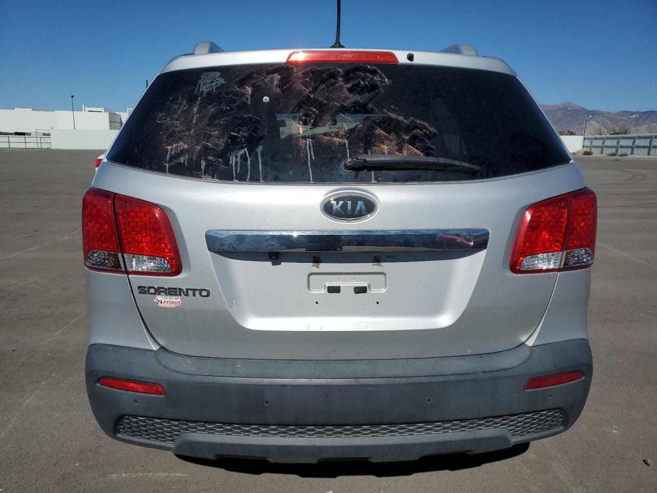 2011 Kia Sorento Base VIN: 5XYKTDA14BG106916 Lot: 73413814