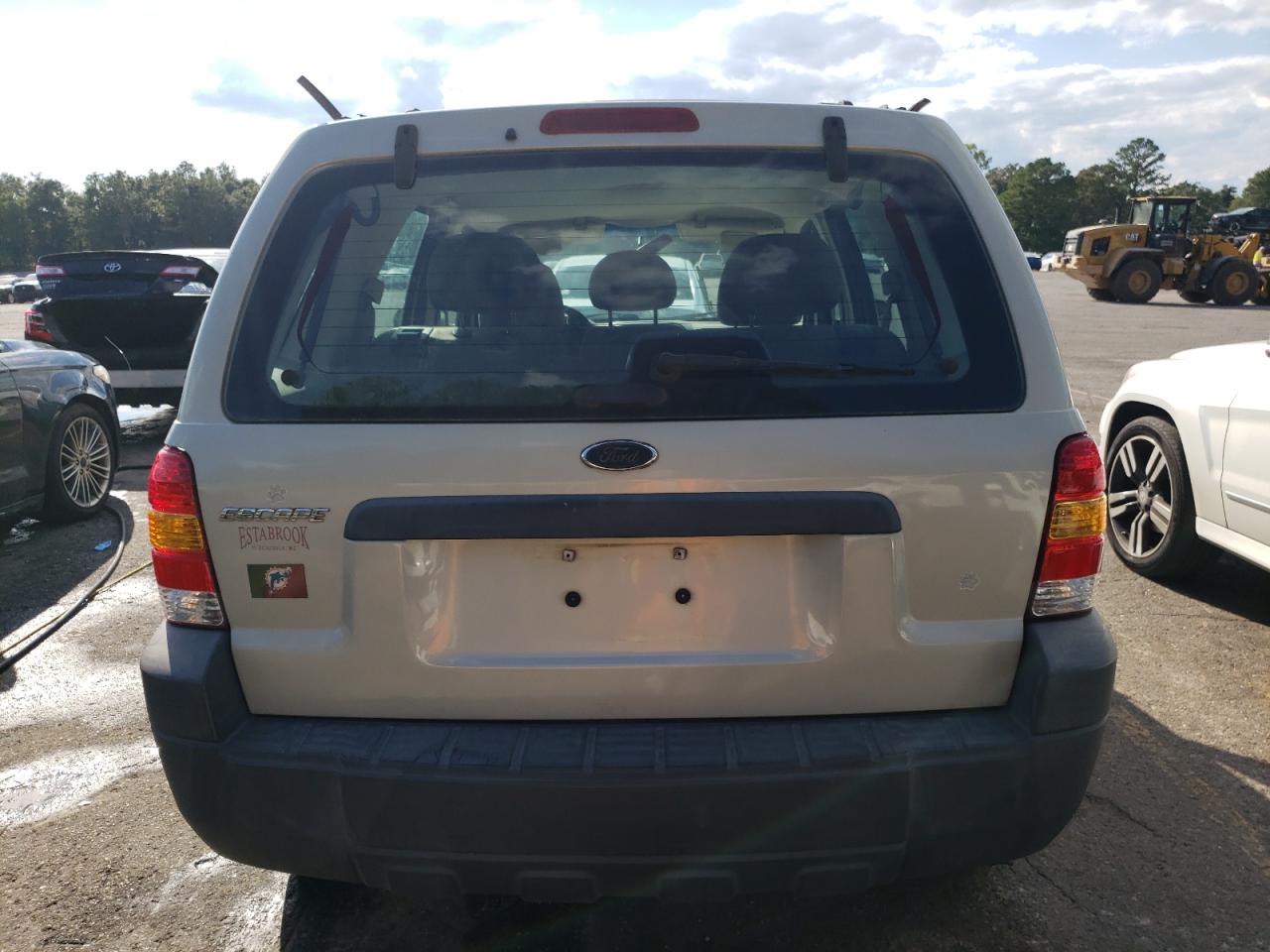 2005 Ford Escape Xls VIN: 1FMYU02Z65KD87969 Lot: 73240084