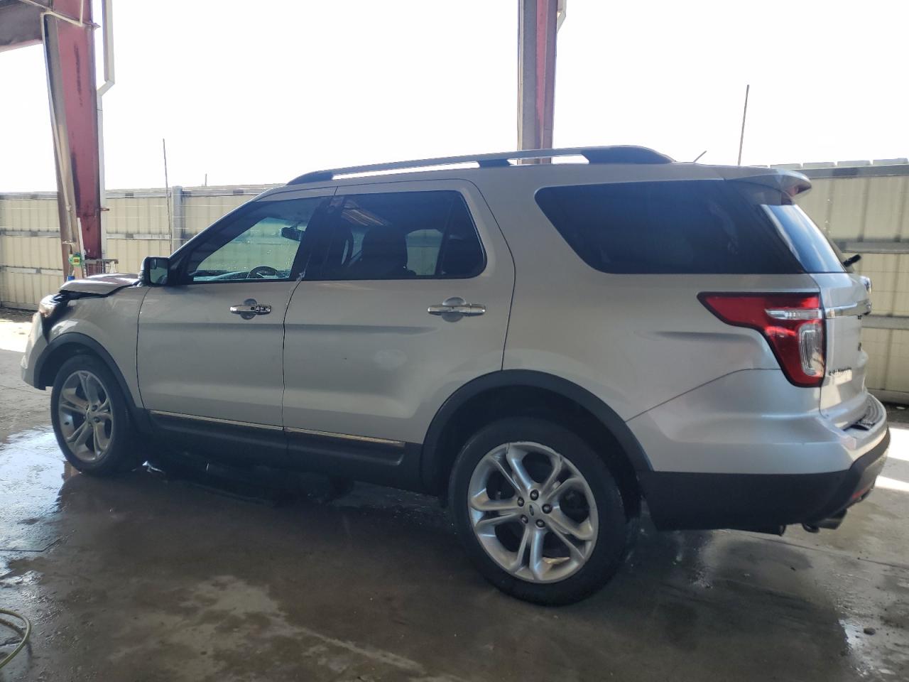 2014 Ford Explorer - Image 2