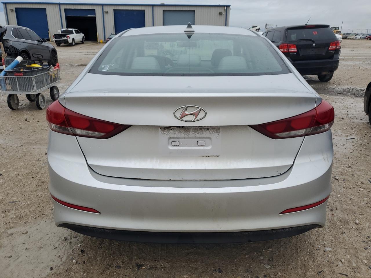 5NPD84LF4HH060136 2017 Hyundai Elantra Se