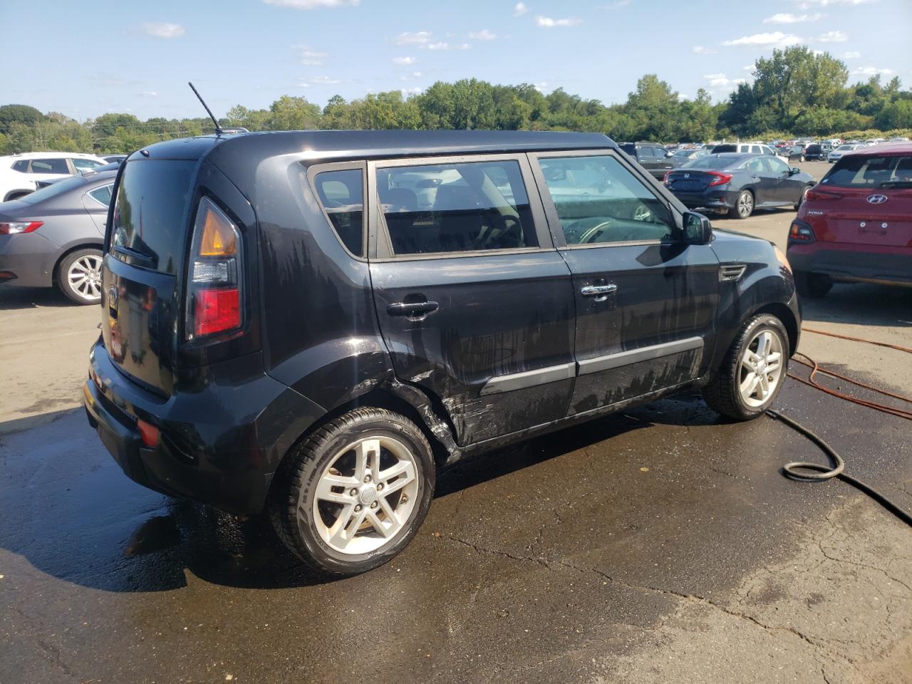 2011 Kia Soul + VIN: KNDJT2A29B7709964 Lot: 69990024