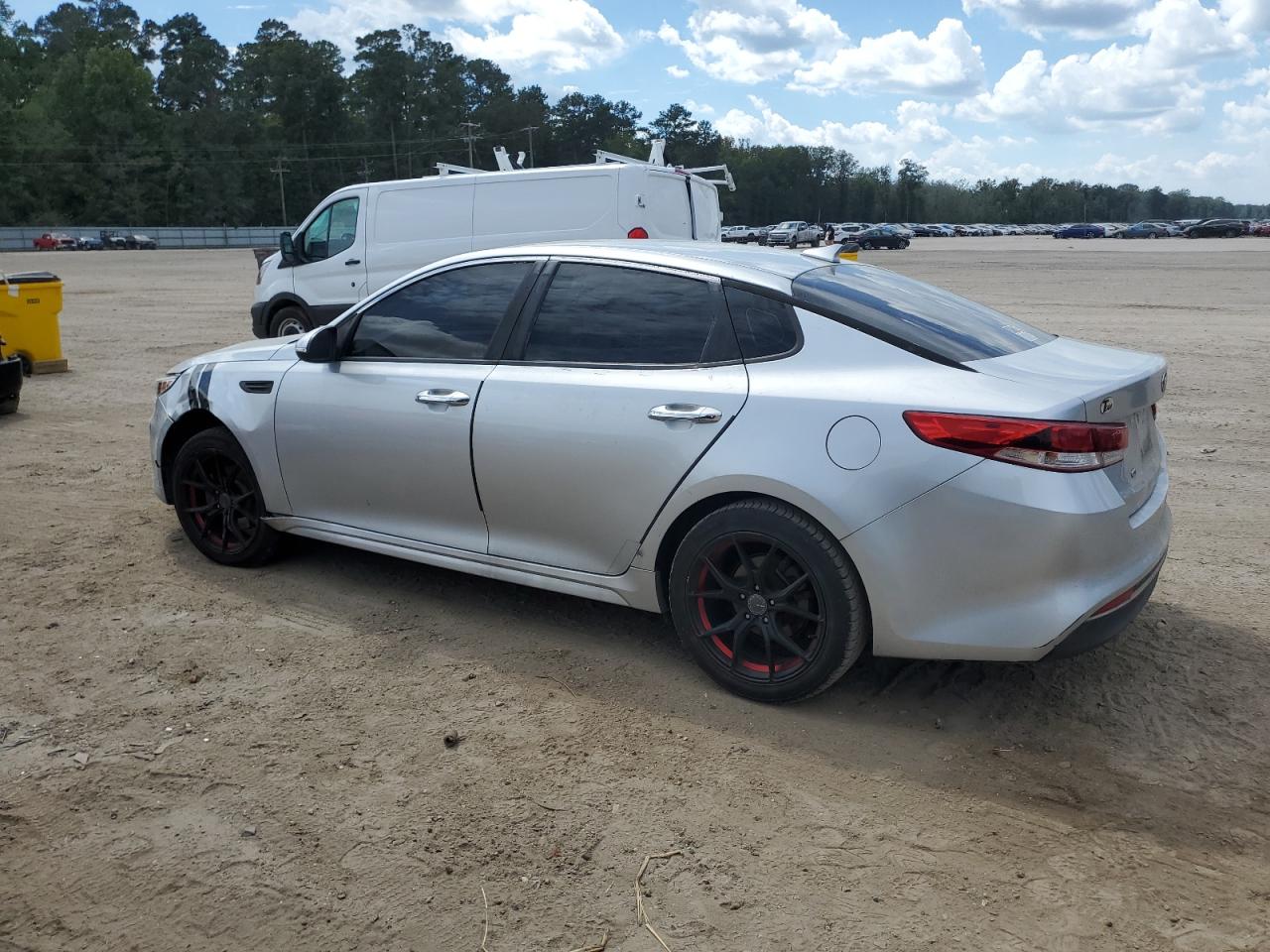 2016 Kia Optima - Image 2