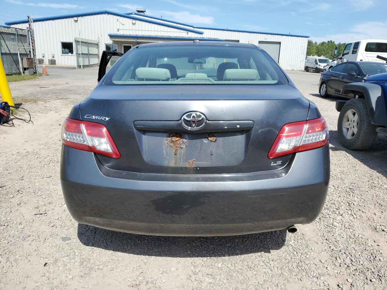 2010 Toyota Camry Base VIN: 4T1BF3EK8AU045695 Lot: 69988604