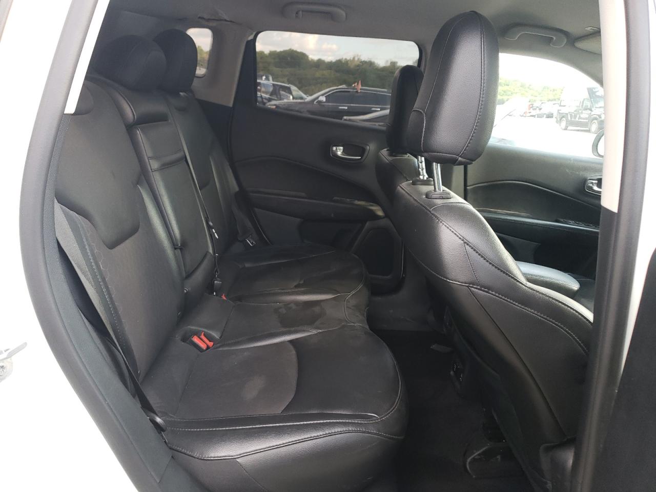 2019 Jeep Compass Latitude VIN: 3C4NJDBB2KT593116 Lot: 70255974