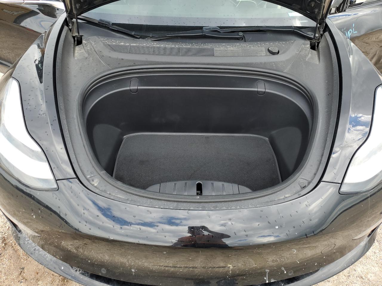 5YJ3E1EAXKF304611 2019 Tesla Model 3