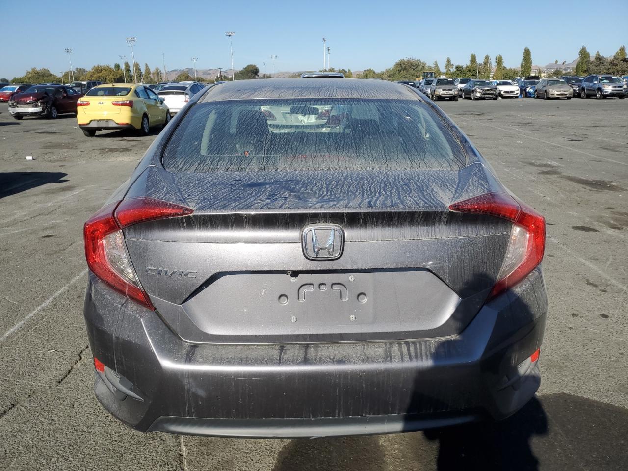 2HGFC2F55JH509645 2018 Honda Civic Lx