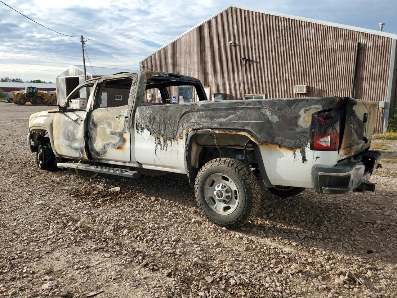 2019 GMC Sierra - Image 2