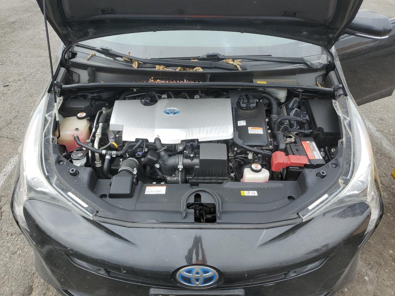 JTDKARFUXH3051858 2017 Toyota Prius