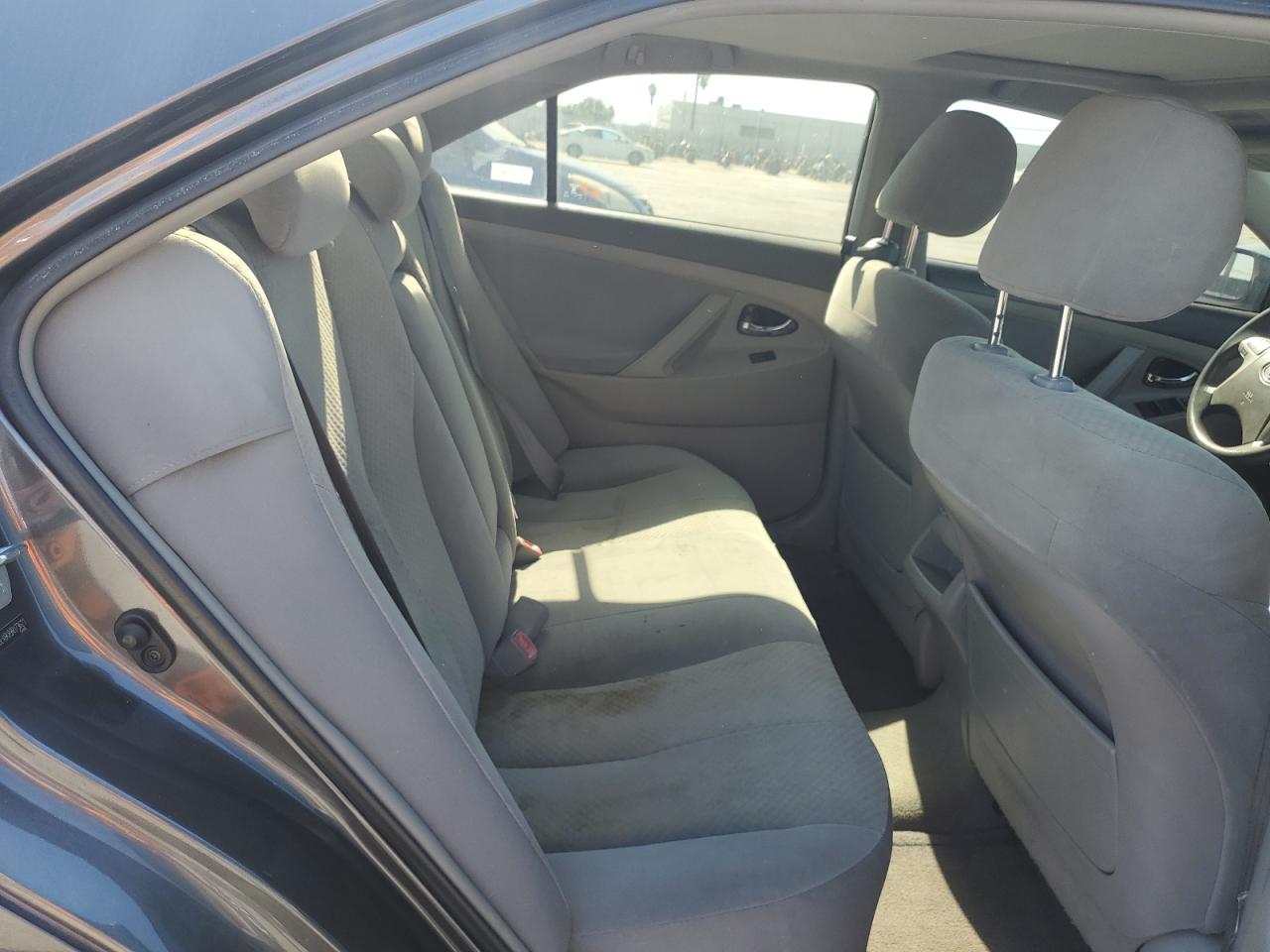2009 Toyota Camry - Image 10