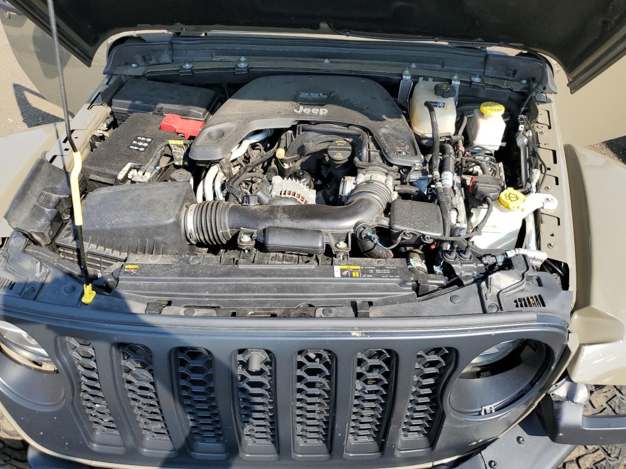 2020 Jeep Gladiator - Image 11