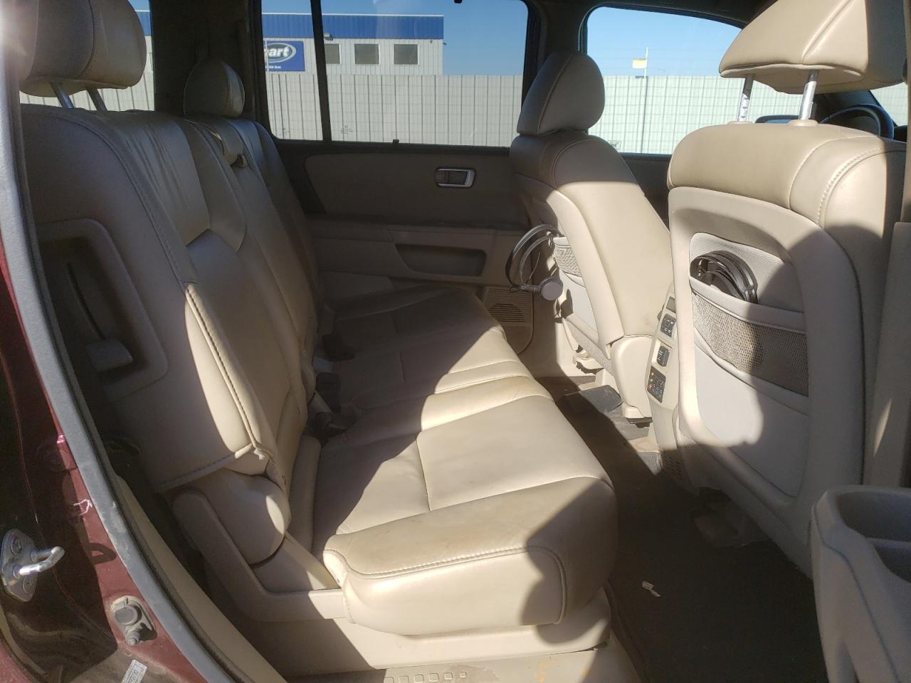 5FNYF4H93BB090180 2011 Honda Pilot Touring