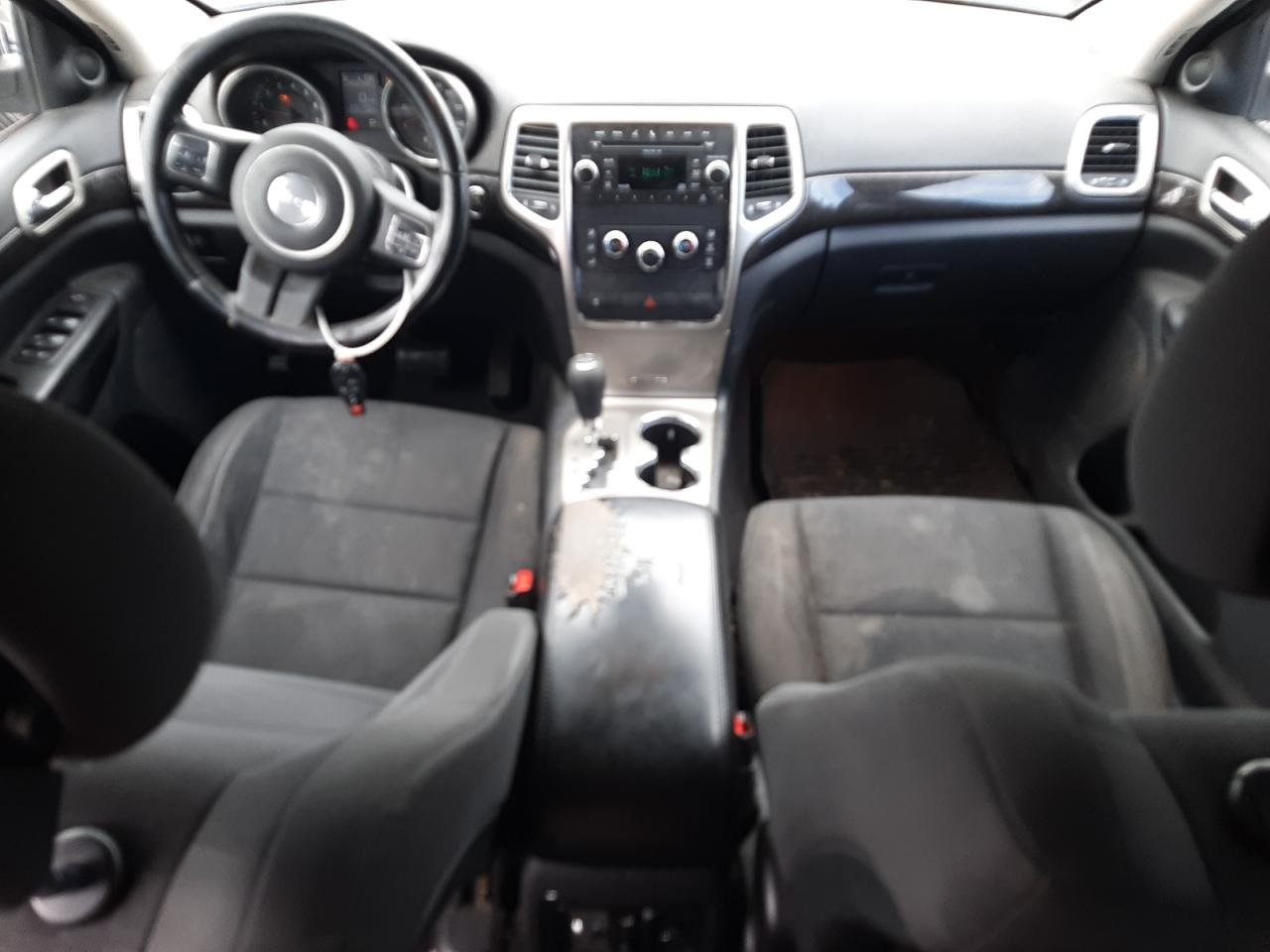 2011 Jeep Grand Cherokee - Image 8