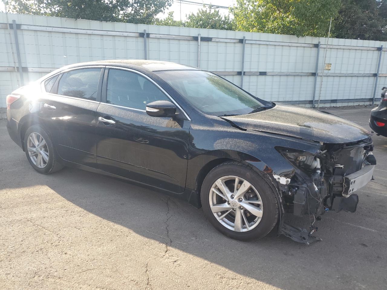 2015 Nissan Altima - Image 4